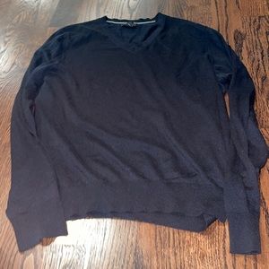 V neck sweater